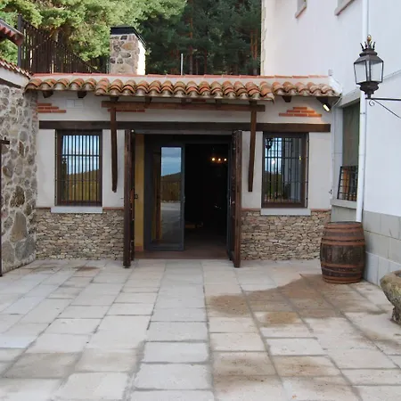 Cinco Castanos Hotel
