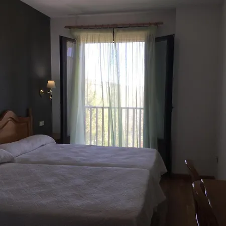 Cinco Castaños Hotel