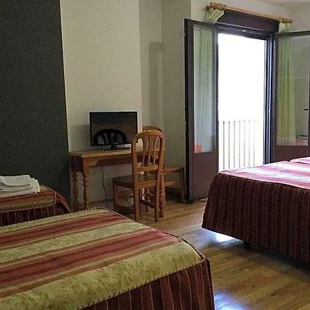 Hotel Cinco Castaños