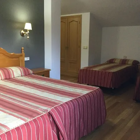 Hotel Cinco Castanos Candelario